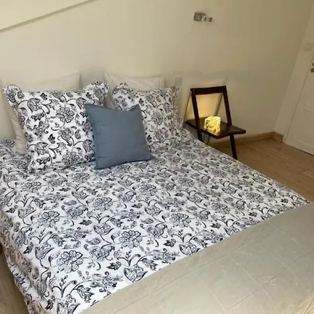 On Dante Street Next To The Sea Nizza