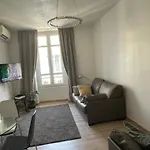 Апартаменты On Dante Street Next To The Sea *
